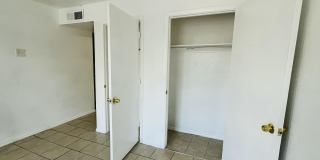 8200 Copper Avenue NE Gallery 4
