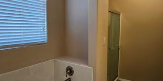 3 bedroom 2 bath Gallery 26