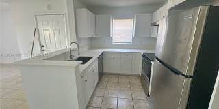 4096 N Pine Island Rd Gallery 1
