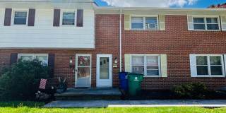 2 Bedroom 1 Bath Townhouse Gallery 1