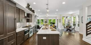 Secret Oasis in East Nashville - FOR LEASE Gallery 3