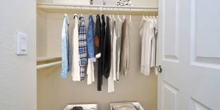 Summit At Warner Center Gallery 37