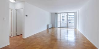 3003 Van Ness Gallery 35