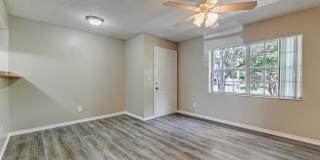 Green Oaks Apartments Gallery 9
