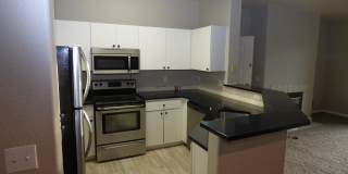 SOUTHPARK, BEAUTIFUL UPDATES, NEW BLACK GRANITE COUNTERS, NEW CARPET, STAINLESS APPLIANCES, GARAGE! Gallery 5
