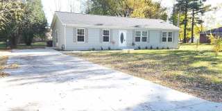 3 Bedroom Single Family Home! Gallery 1