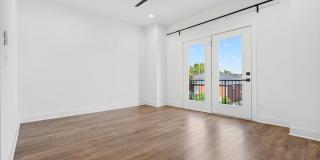 413 Lellyett Street Gallery 28