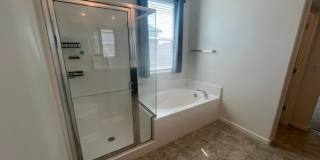 Stunning 3 bedroom, 3 bathroom home located in Visalia, CA. Gallery 23