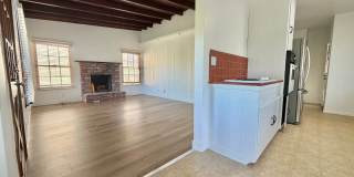 Spacious 3BD Manhattan Beach Home with Brand New Flooring, Large Den & 2-Car Garage Gallery 3