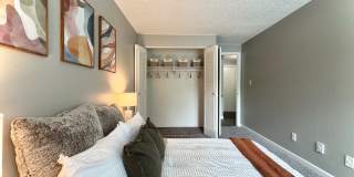 Glen Ridge Gallery 16