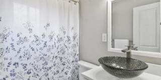 4884 West Gill Place Gallery 16