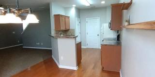 Sought After Riverwood Townhome! Gallery 20