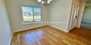 Beautiful 4 Bedroom / 2 Bathroom Harbor Winds Home w/ Solar Panels Gallery 9