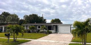 6232 NW 15th Ct Gallery 2