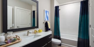 Nine15 Midtown Gallery 17