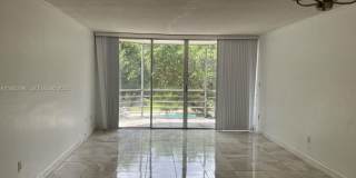 1601 NE 191st St Gallery 1