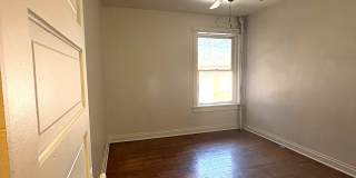 1306 N Elizabeth St Gallery 4