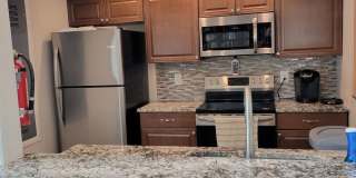 Seasonal/short term 2/2 ground floor condo downtown Sarasota. Gallery 22