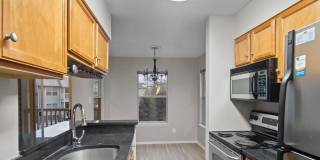 1700-C ASCOT Way Gallery 18