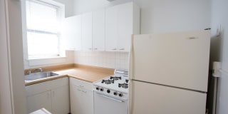 5120 S. Hyde Park Boulevard Gallery 19