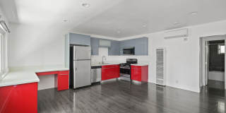 1321 W 36th Place Apartments Gallery 7