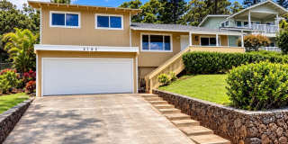 Beautiful Fully Renovated 5-Bedroom Home with Ocean Views Gallery 1
