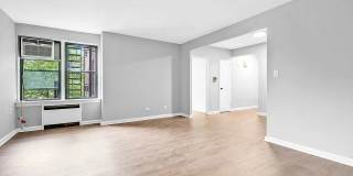 17006 Crocheron Ave Gallery 7