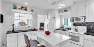 407 8th Avenue Gallery 17