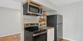 Updated 3-Bedroom End-Unit Townhome in Scotch Pines Condos Gallery 10