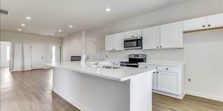 Beautiful Four Bedroom, Two Bathroom Falcon Falls Gallery 10