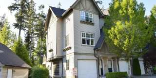 Desirable location/Redmond Ridge! Modern but functional. Great layout for entertaining guest or cozy space just for your family. Gallery 1