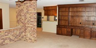 1700 Ellen Street Gallery 18