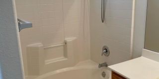 6831 S 33RD Drive Gallery 15