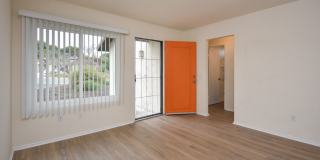 *Move In Special* 55+ Senior Community Located on  Peacock Hills!! Gallery 4