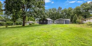 4 Bedroom Remodeled with 2 Stall Detached Garage 4 Bedroom Remodeled with 2 Stall Detached Garage Gallery 19