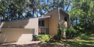 3BR/2BA Home with Bonus/Game Room in Quiet Residential Neighborhood Gallery 1