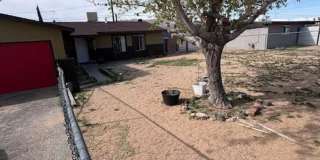 3BD/2BA Single Family Home with POOL! –  $300 OFF FIRST MONTHS RENTS Gallery 14