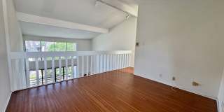 Large and Modern tri-level townhouse in Westwood minutes from Beverly Hills and UCLA Gallery 10