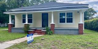 3 bedroom home on corner lot in Liberty City 3 bedroom home on corner lot in Liberty City Gallery 1