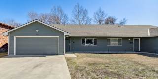 3 bedroom 2 bath duplex Gallery 1