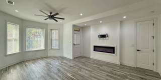 2109 North Spaulding Ave. Gallery 8