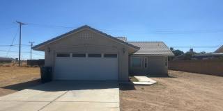 Spacious 3 Bedroom 2 Bathroom Home in CA City! Gallery 1