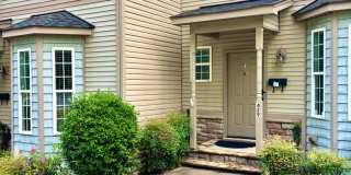AVAILABLE FOR MOVE IN TODAY! Spectacular 3Br 3.5 Bath Townhouse! AVAILABLE FOR MOVE IN TODAY! Spectacular 3Br 3.5 Bath Townhouse! Gallery 1