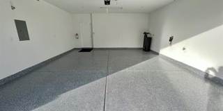 3 Bedroom 2.5 Bathroom Townhome - Pet Friendly. Gallery 21