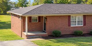 2 Bedroom 1 Bathroom off Bonny Oaks! Housing Vouchers Accepted! Gallery 1
