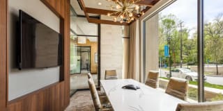 The Lindley Gallery 33