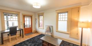 1208 East Barclay Court Gallery 8