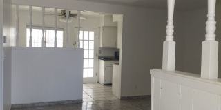 Welcome Home ! 3 bedroom 1.5 bath rental -DUPLEX Gallery 4