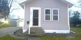 One Bedroom One Stall Detached Garage Gallery 1