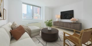 Hudson Crossing Hudson Crossing Gallery 38